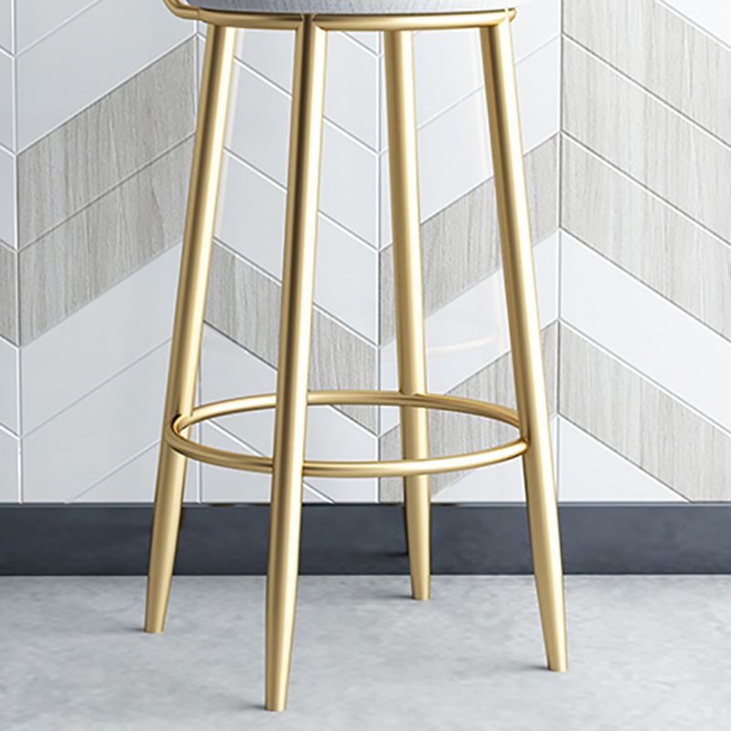 Glam Metal Bar and Counter Stool Low Back Stool with 4 Legs in Gold Clearhalo 'Bar Furniture' 'Bar Stools' 'bar_stools' 'furn' 'furn_bar_stools' 'Furniture' 'furniture_bar_stools' 'Kitchen & Dining Furniture' 1200x1200_0a1e643e-c0c1-416b-9db3-406a15c7c9c8