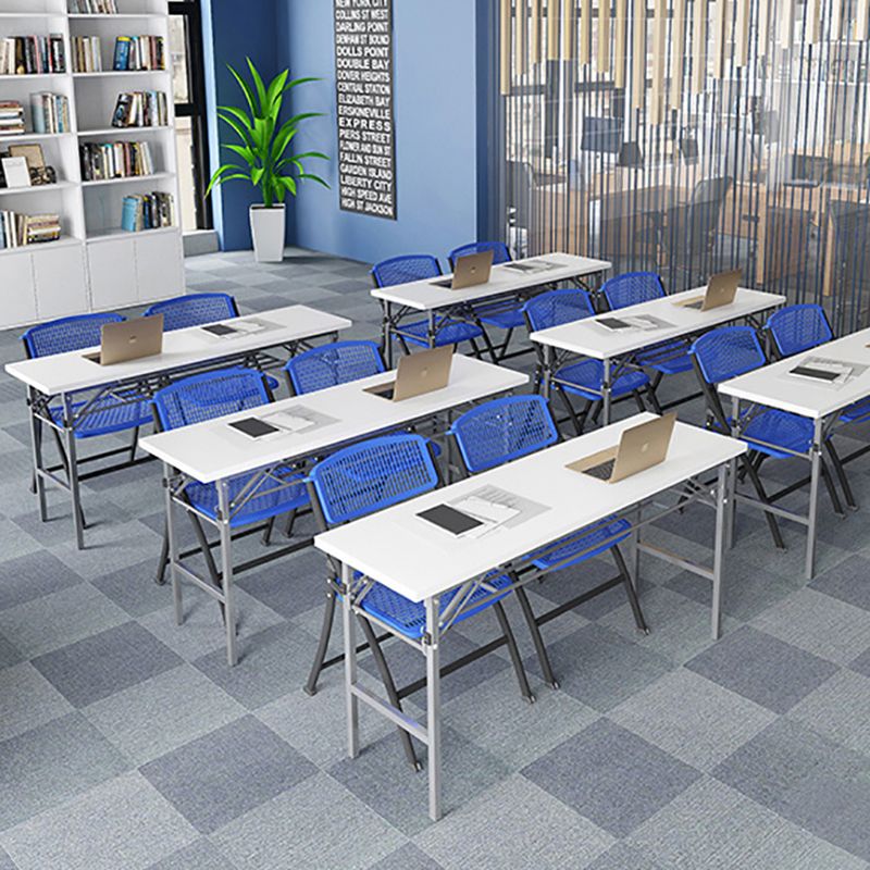 Eigentijdse ijzeren frame conferentie stoel vouwen plastic armloze stoel