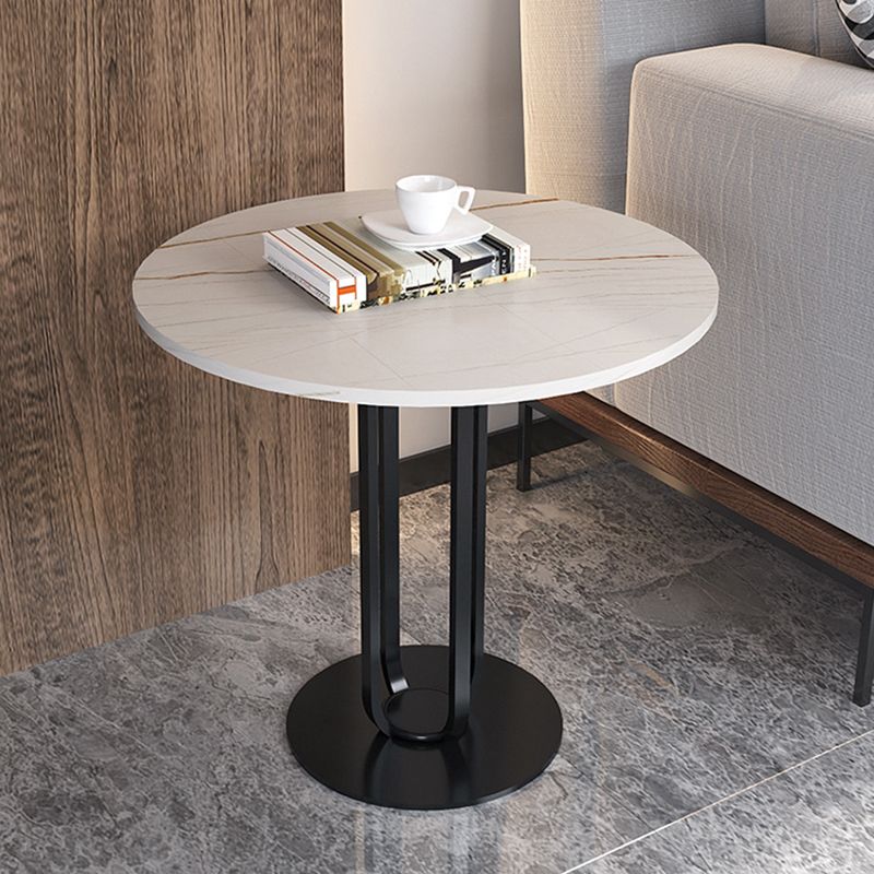 Tavolo da divano con divano di divano in metallo di marmo rotondo contemporaneo