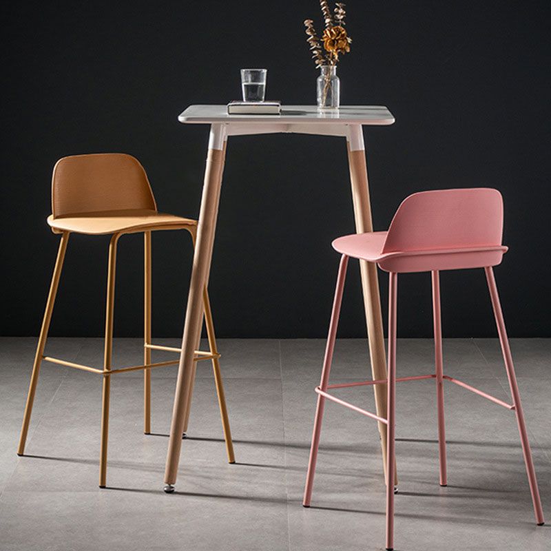 Modern Plastic Seats Macron Barstool Metal 4 Legs Bar Stool for Indoor, Set of 2 Clearhalo 'Bar Furniture' 'Bar Stools' 'bar_stools' 'furn' 'furn_bar_stools' 'furniture_bar_stools' 'Kitchen & Dining Furniture' 'kitchen&dining_furn' 'kitchen' 'kitchen_furn' Furniture' 1200x1200_0b1b5352-c2e4-43f6-aa44-b1068065b1f8