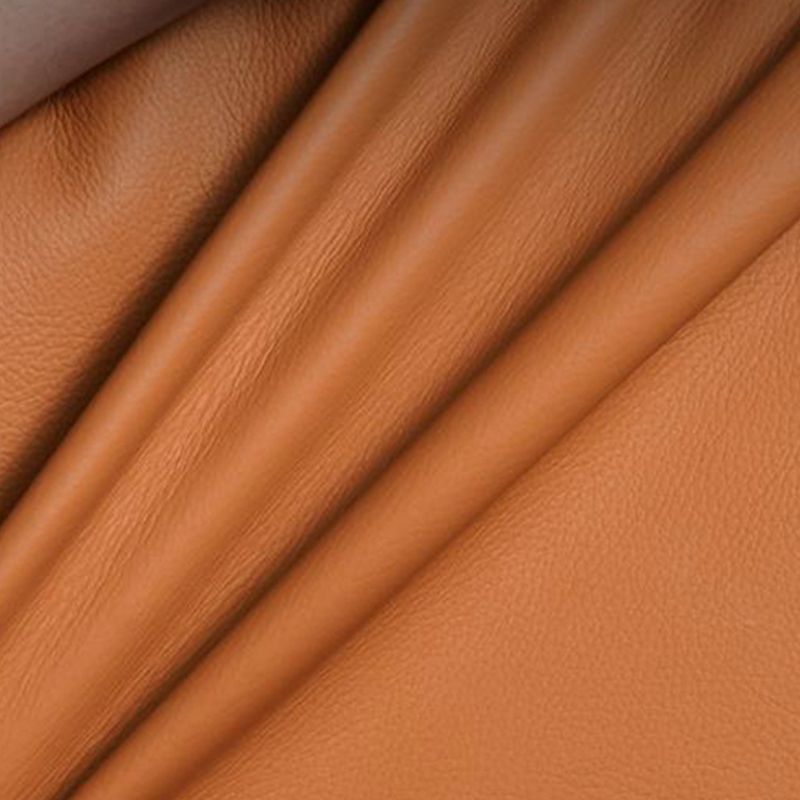 Fauteuil accent orange contemporain avec cadre en bois massif et pattes en métal