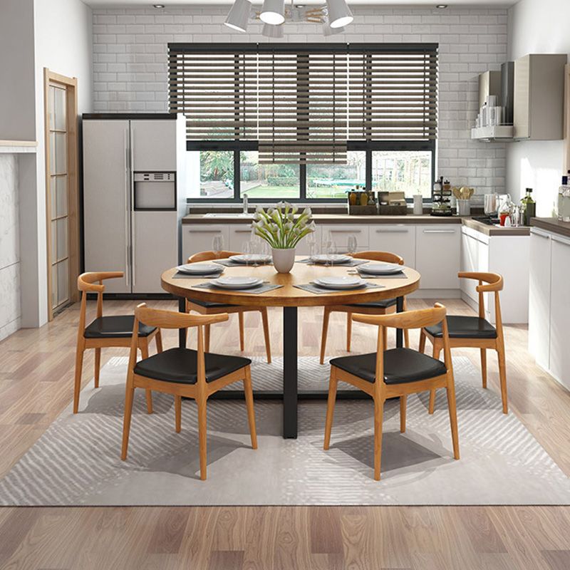 Modern Round Dining Table for Home Brown Solid Wood Table with Metal Base Clearhalo 'Dining Tables & Seating' 'Dining Tables' 'dining_table' 'furn' 'furn_dining_table' 'Furniture' 'Kitchen & Dining Furniture' 1200x1200_0b97b8a9-ea72-45fa-9f02-51eed7aacf11