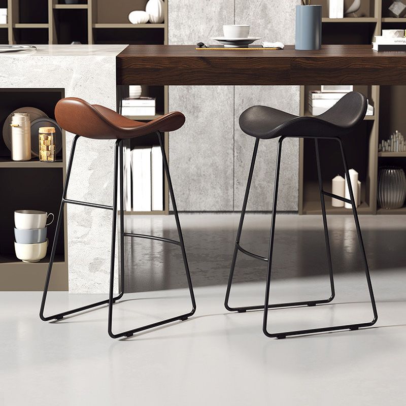 Glam Leather Bar Stools Patio Bar Stool with Iron Legs and Low Back Clearhalo 'Bar Furniture' 'Bar Stools' 'bar_stools' 'furn' 'furn_bar_stools' 'furniture_bar_stools' 'Kitchen & Dining Furniture' 'kitchen&dining_furn' 'kitchen' 'kitchen_furn' Furniture' 1200x1200_0bd65bec-0a66-4694-9b8f-1dccbd40efb7