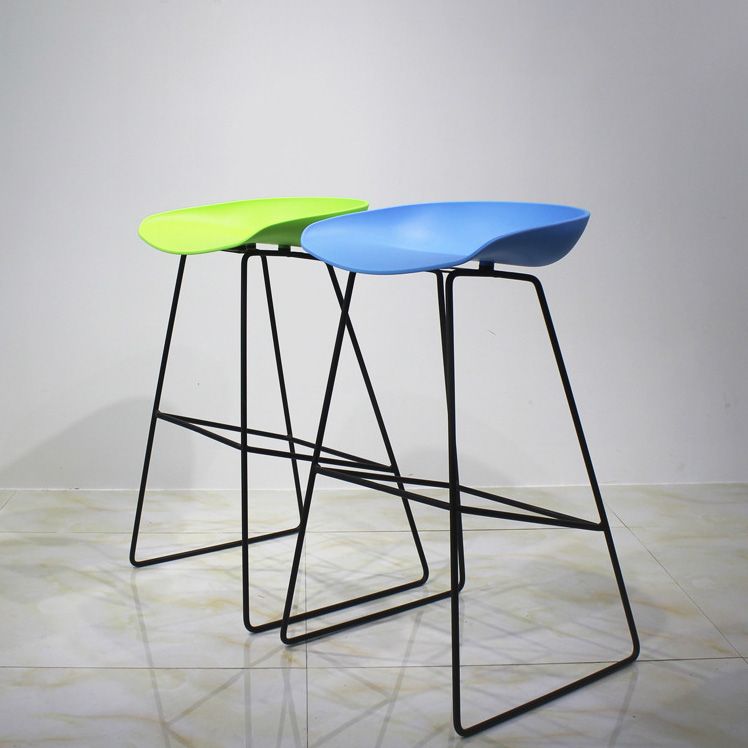 Contemporary Metal Counter Stool Plastic Low Back Furniture with Iorn 4 Legs