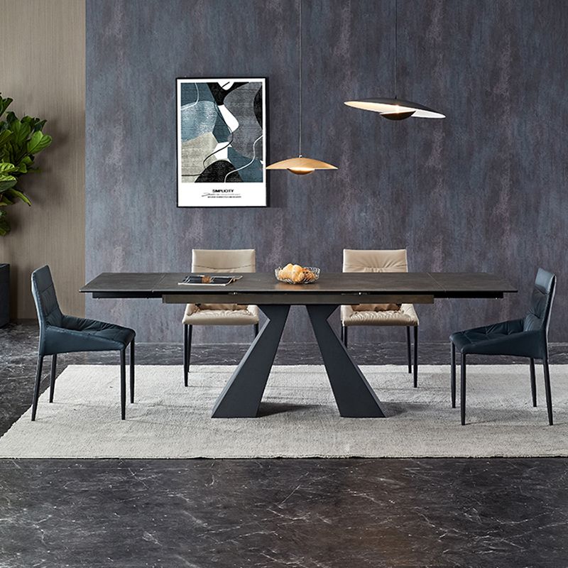 Moderner, einfacher Esstisch, rechteckiger Esstisch mit Metallsockel für das Esszimmer