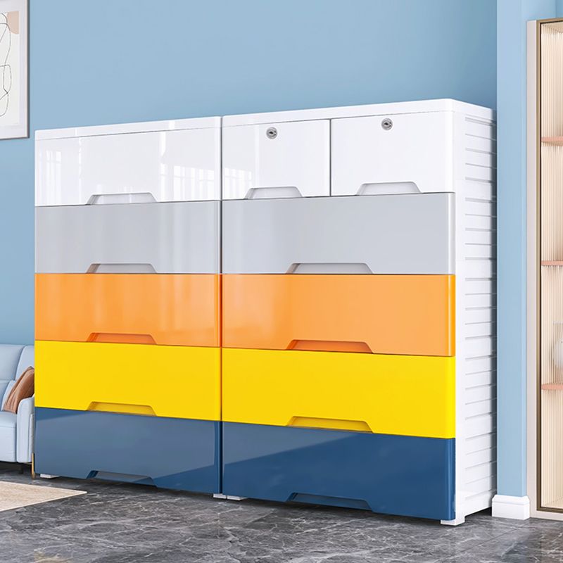 Plastic Home Non-Hanging Armoire Modern Style Storage Cabinet with Caster Wheels Clearhalo 'Armoires & Wardrobes' 'armoires_wardrobes' 'Bedroom Furniture' 'furn' 'furn_armoires_wardrobes' 'Furniture' 1200x1200_0cc38609-de8d-4328-bee9-7e8a2ec921d2