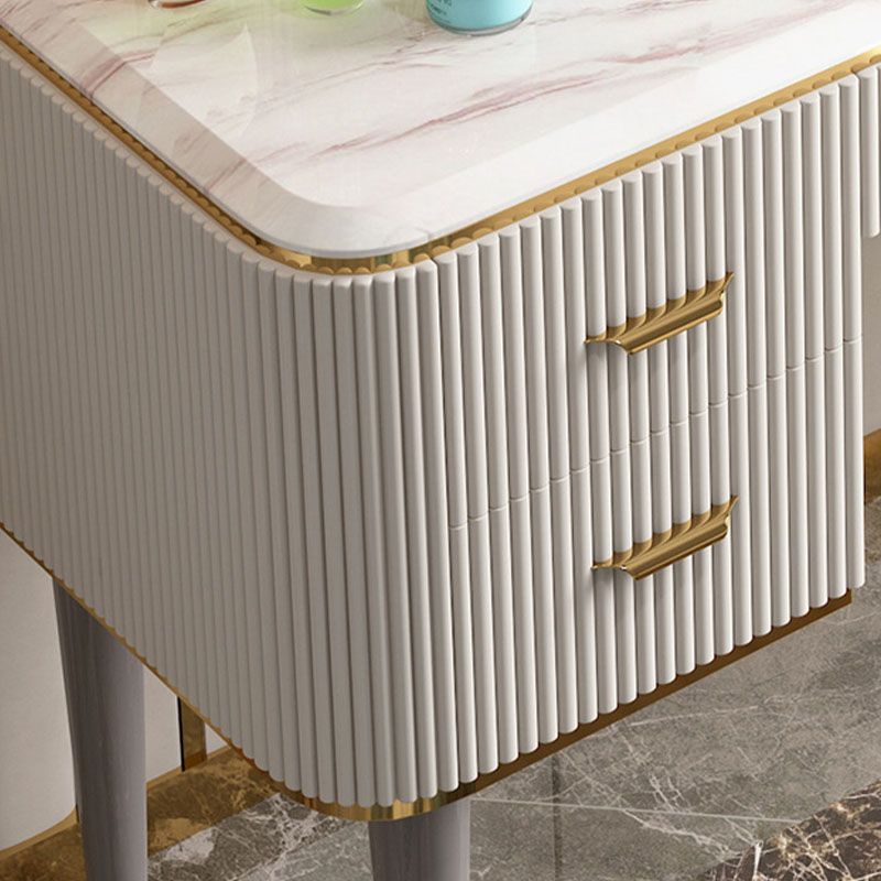 Ensemble de vanité de maquillage contemporain 5 tirages