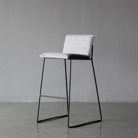 Modern Low Back Restaurant Stool Matte Finish Leather Barstool Clearhalo 'Bar Furniture' 'Bar Stools' 'bar_stools' 'furn' 'furn_bar_stools' 'Furniture' 'furniture_bar_stools' 'Kitchen & Dining Furniture' 1200x1200_0d3c2ea1-6fde-4095-b708-555b2a38eb41