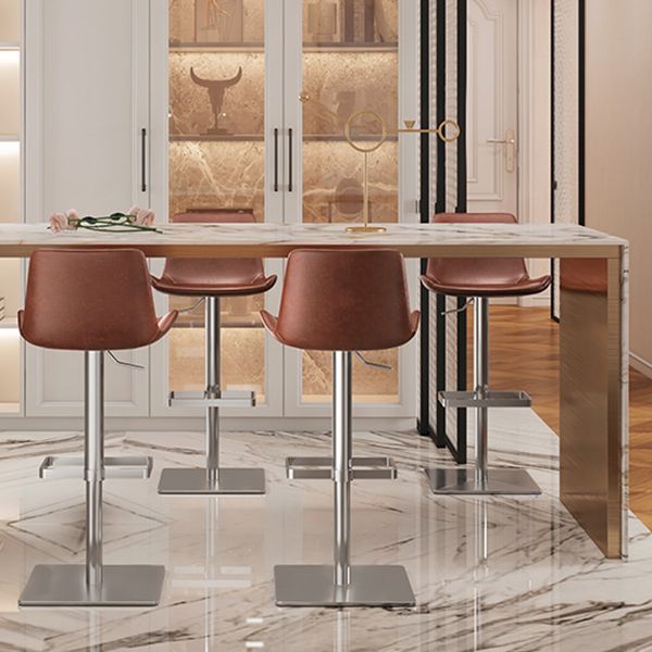 Taburete de bar de cuero giratorio de altura ajustable contemporáneo con reposapiés