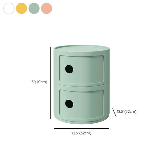 Los gabinetes incluyen la mesa de metal de la cabaña de la noche para el dormitorio