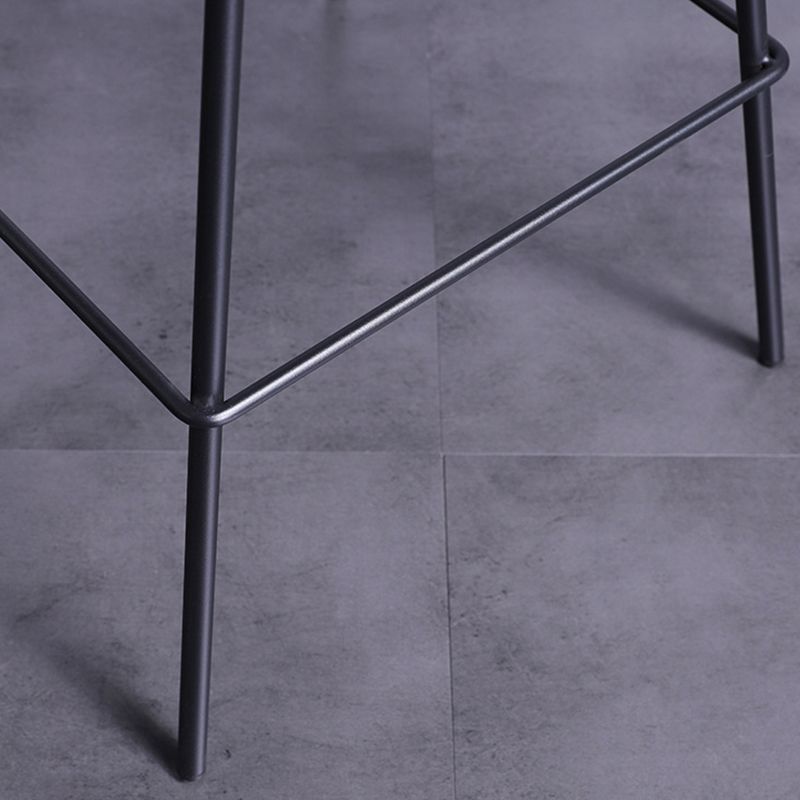 Modern Plastic Bar-stool Bucket Seat Counter Bar Stool with Metal Legs Clearhalo 'Bar Furniture' 'Bar Stools' 'bar_stools' 'furn' 'furn_bar_stools' 'Furniture' 'Kitchen & Dining Furniture' 1200x1200_0d8a9492-6edf-4efb-9208-a4744fddcb38