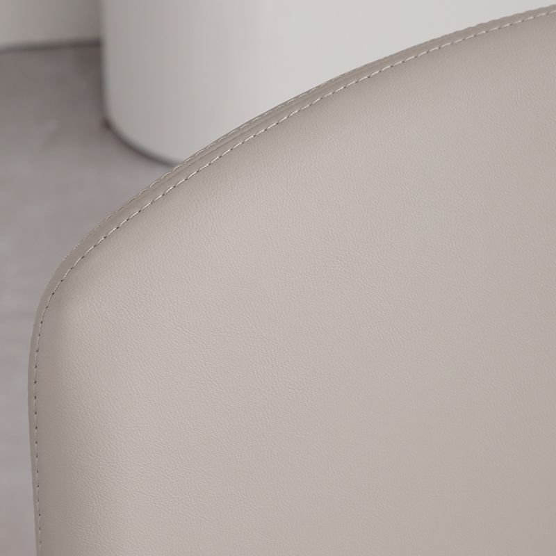 Sillas de comedor de brazo de cuero sintético