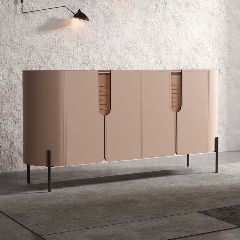 Server in stile contemporaneo di credenza in pietra con armadi e cassetti