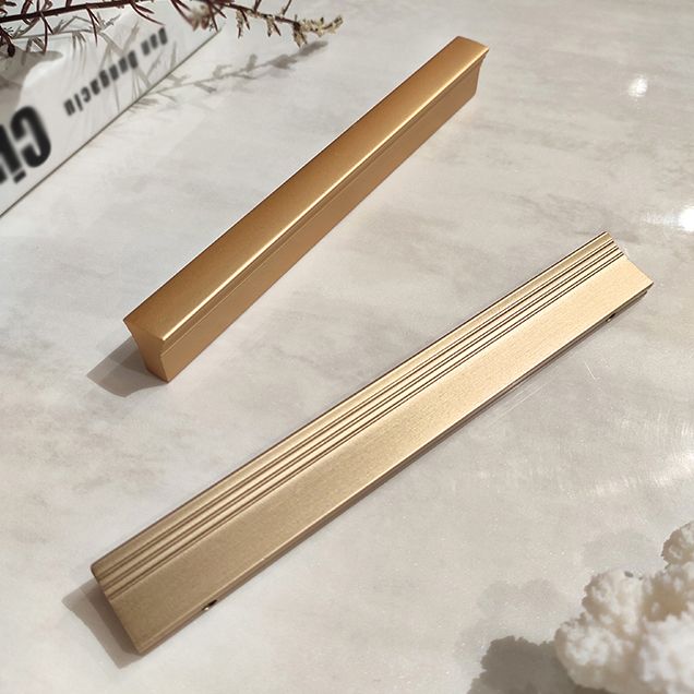 Credenza in legno ingegnerizzato a 3 cassetti ingegnerizzati moderni per soggiorno per soggiorno