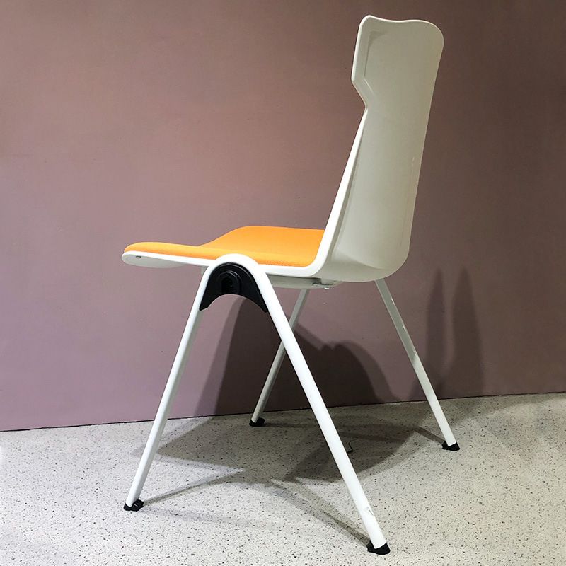 緑/オレンジの現代的なオフィスチェアミッドバックアームレス布張り椅子