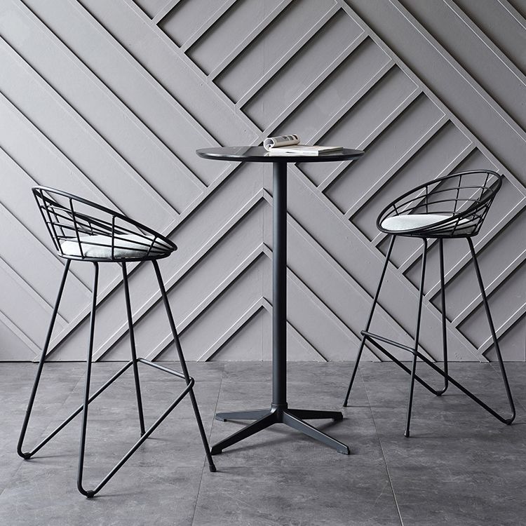Industrial Aluminium Bar Dining Table Round Indoor Bistro Table with Engineered Wood Top Clearhalo 'Bar Furniture' 'Bar Tables' 'bar_tables' 'Furniture' 'furniture_bar_tables' 'Kitchen & Dining Furniture' 1200x1200_0e55eec2-c94b-4987-b051-d1f2e0dfe97a