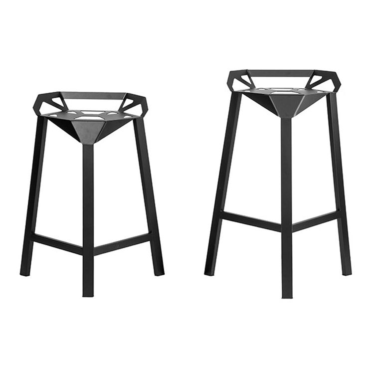 Industrial Low Back Bar Stool Metal Counter Height Stool in Black Clearhalo 'Bar Furniture' 'Bar Stools' 'bar_stools' 'furn' 'furn_bar_stools' 'Furniture' 'Kitchen & Dining Furniture' 1200x1200_0e9c65bb-2ea0-433a-a64d-681fb4ef73b2