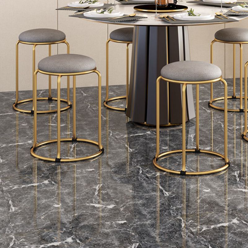 Glam Standard Ottoman Fade Resistant Velvet Mental Leg Solid Color Round Ottoman Clearhalo 'furn' 'furn_ottomans_poufs' 'Furniture' 'Living Room Furniture' 'Ottomans & Poufs' 'ottomans_poufs' 1200x1200_0e9d3db8-8c15-456e-b787-7daa05d45f5d