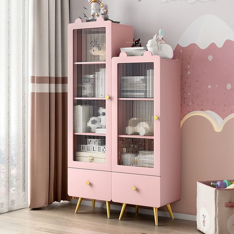 Eigentijdse boekenkast gesloten terug verticale plank boekenkast met ladeopslag