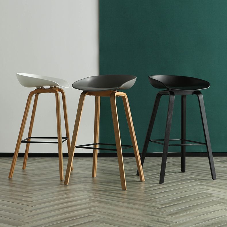 Contemporary Simple Counter Stools 30-inch Indoor Wood Legs Bar Stool with Plastic Seat Clearhalo 'Bar Furniture' 'Bar Stools' 'bar_stools' 'furn' 'furn_bar_stools' 'furniture_bar_stools' 'Kitchen & Dining Furniture' 'kitchen&dining_furn' 'kitchen' 'kitchen_furn' Furniture' 1200x1200_0ee210c0-4ac3-4a3a-b3cc-3264499a8edf