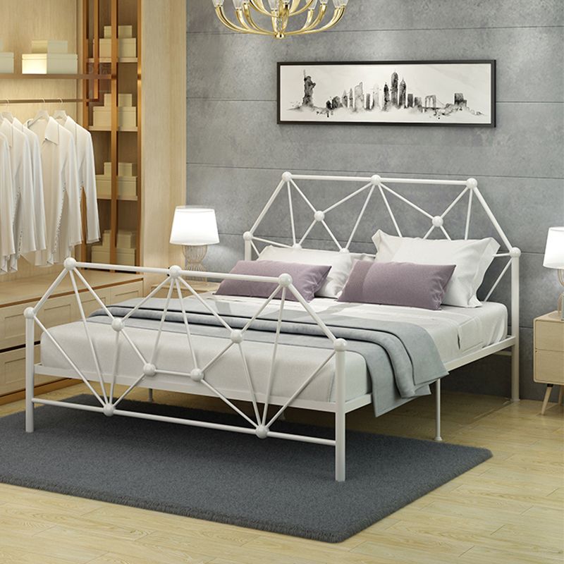 Fiame letto di ferro contemporaneo da 39,76 "H-griglie a grigio a filo aperto