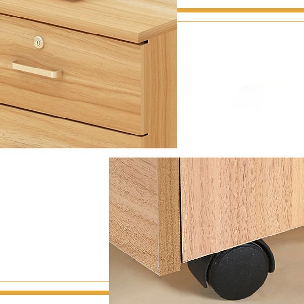 Armadio in legno di archiviazione da ufficio classico con ruote