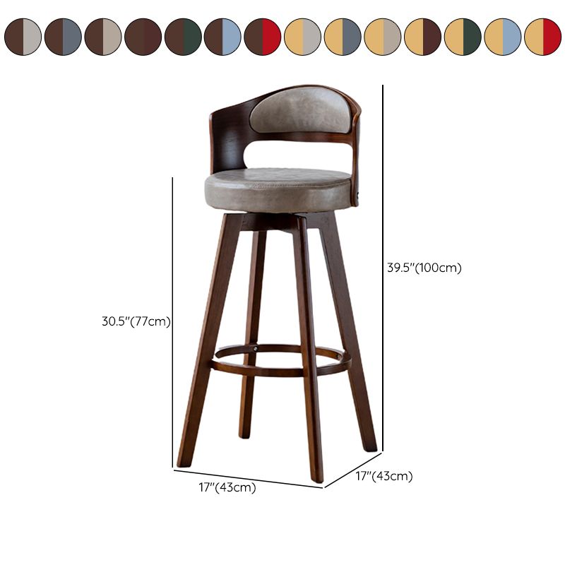 Sgabelli da bar rotondi a braccia rotondi con base in legno