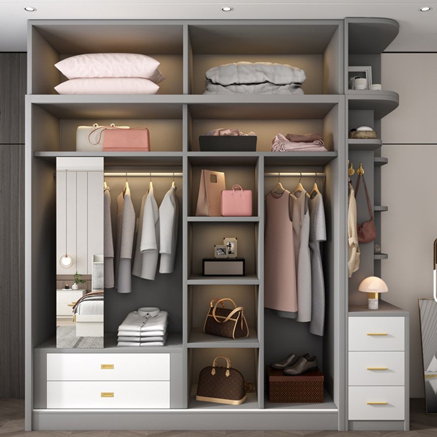 Armadio di stoccaggio bianco e grigio per moderni moderni in legno con porte scorrevoli