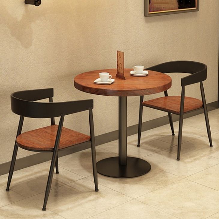 キッチンとダイニングルーム用のメタルモダンラウンド屋内テーブルパインウッドトップテーブル