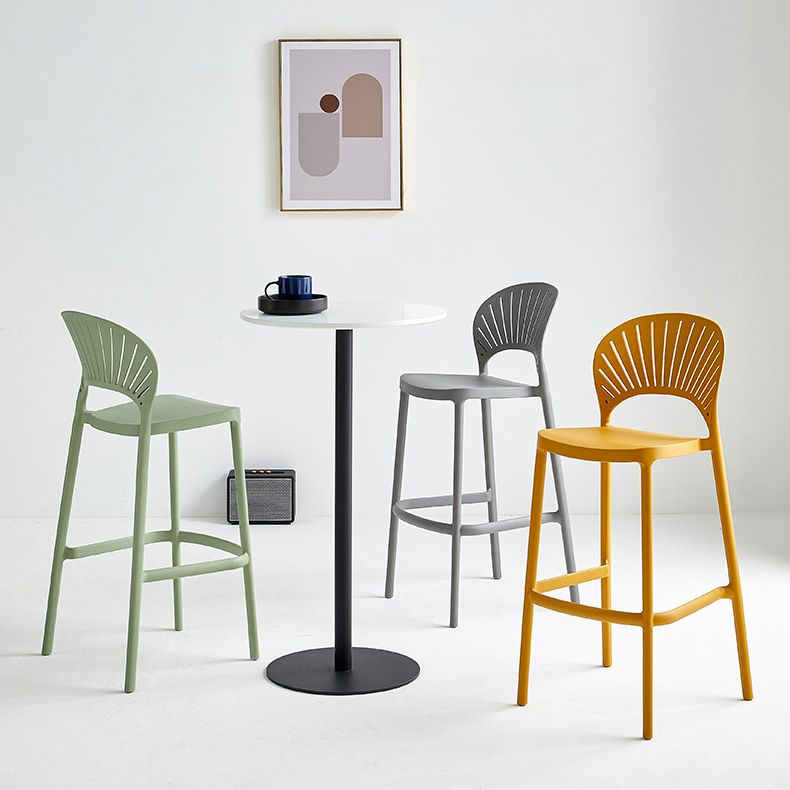 Sgabello da bancone poggiapiedi in plastica stile moderno per ristorante