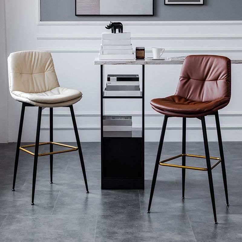 Scandinavian Leather Metal Counter Stools Black Low Back Bar Stools with Footrest Clearhalo 'Bar Furniture' 'Bar Stools' 'bar_stools' 'furn' 'furn_bar_stools' 'Furniture' 'furniture_bar_stools' 'Kitchen & Dining Furniture' 1200x1200_0f9ac33b-f658-4870-bd8e-2b80c0bbac30