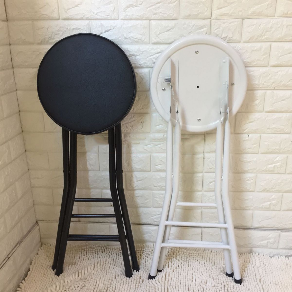 Modern Folding Armless Counter Stool Steel Living Room Bar Stool with Footrest Clearhalo 'Bar Furniture' 'Bar Stools' 'bar_stools' 'furn' 'furn_bar_stools' 'furniture_bar_stools' 'Kitchen & Dining Furniture' 'kitchen&dining_furn' 'kitchen' 'kitchen_furn' Furniture' 1200x1200_0f9ae2ad-5911-4234-9a8a-4fcdf14b3800