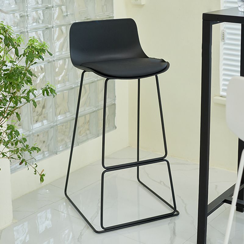 Indoor Footrest Dining Stool Plastic Industrial Low Back Counter-height Stool Clearhalo 'Bar Furniture' 'Bar Stools' 'bar_stools' 'furn' 'furn_bar_stools' 'Furniture' 'Kitchen & Dining Furniture' 1200x1200_0fa70ac9-bd46-4f94-8bbb-717a8b44bb87