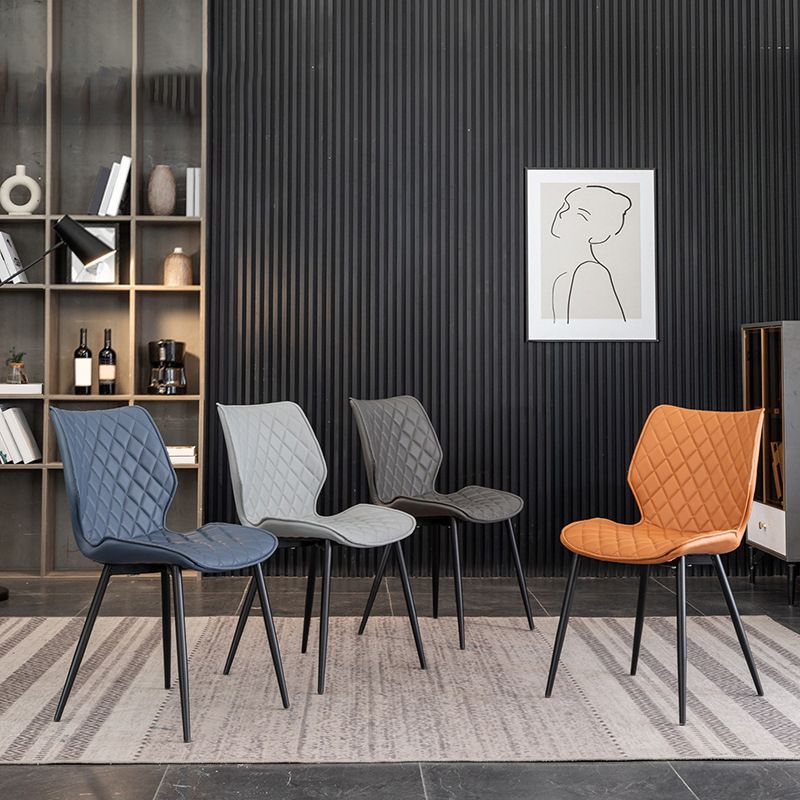 Gestoffeerde eetkamerstoelen wingback zijstoel met metalen benen