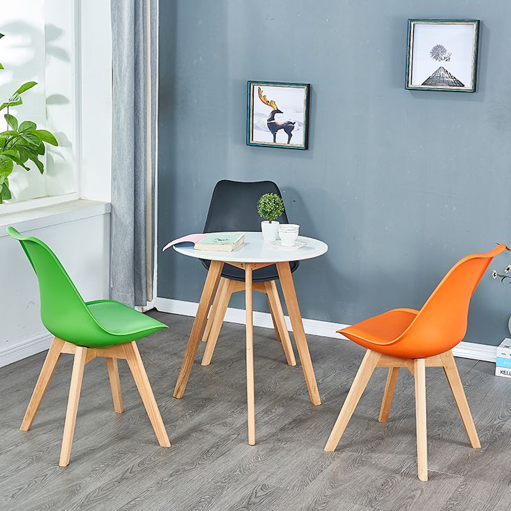 Leather Scandinavian Home Side Chair Matte Finish Parsons Dining Chair (Set of 4) Clearhalo ' kitchen&dining_furn' 'Dining Chairs' 'Dining Tables & Seating' 'dining_chair' 'Furniture' 'furniture_dining_chair' 'Kitchen & Dining Furniture' 'kitchen' 1200x1200_0fb81c66-80bc-45a1-94b9-312f6b17443c