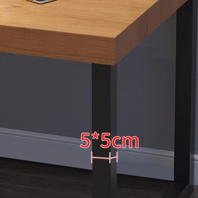 Bureau de bureau en bois massif industriel Base de traîne