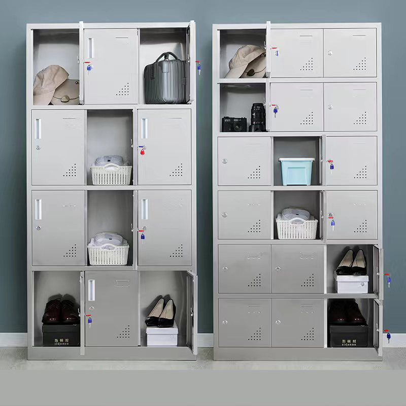 35,5 "L x 16,5" W x 71 "H Armoire de rangement de porte à charnière avec portes en métal avec portes métalliques