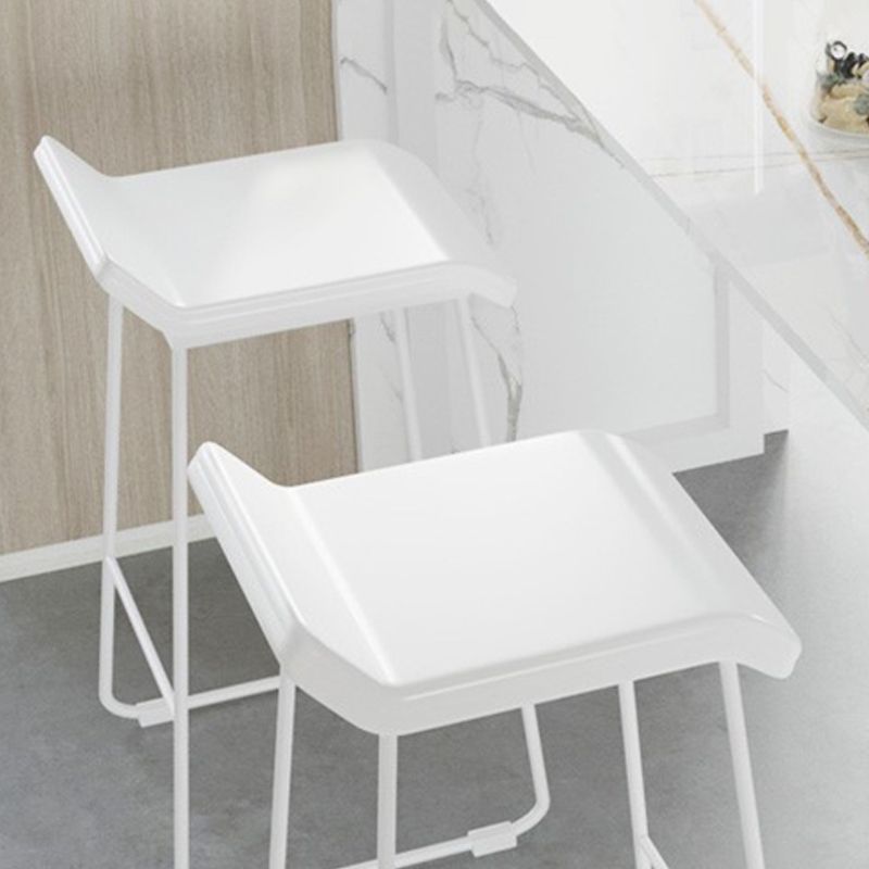 Juego de mesa de bar moderno de forma irregular, mesa de mostrador de piedra sinterizada de 1/2/5 piezas con taburetes