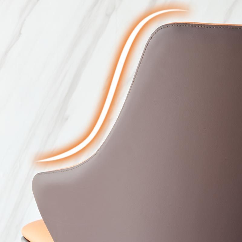 Glam Wingback Arm stoel lederen eetkamerstoel met donkere as massief houten benen