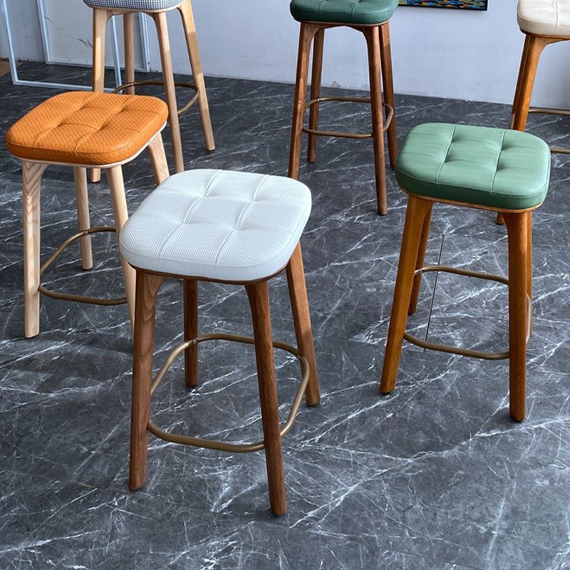 Modern Style Bar-stool PU Leather Counter Bar Stool with Wooden Legs Clearhalo 'Bar Furniture' 'Bar Stools' 'bar_stools' 'furn' 'furn_bar_stools' 'Furniture' 'furniture_bar_stools' 'Kitchen & Dining Furniture' 1200x1200_111b4223-1653-455e-ae89-26f3d770f7c4