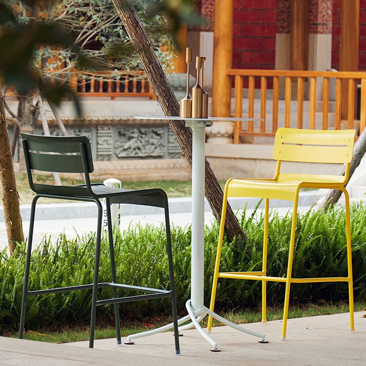 Outdoor Metal Top Counter Table Metal 4 Legs Industrial Style Foldable 42-inch Bar Table Clearhalo 'Bar Furniture' 'Bar Tables' 'bar_tables' 'furn' 'furn_bar_tables' 'Furniture' 'furniture_bar_tables' 'Kitchen & Dining Furniture' 1200x1200_1128baf5-1be5-40b7-8b4a-0709da79ac35
