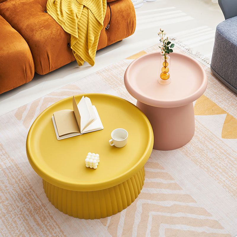 Glam Corner Table Plastic Round Pedestal Side End Snack Table Clearhalo 'Coffee & Accent Tables' 'End & Side Tables' 'end_side_tables' 'furn' 'furn_end_side_tables' 'Furniture' 'Living Room Furniture' 1200x1200_1133b102-b02f-4d8a-93ac-09f723f77c47
