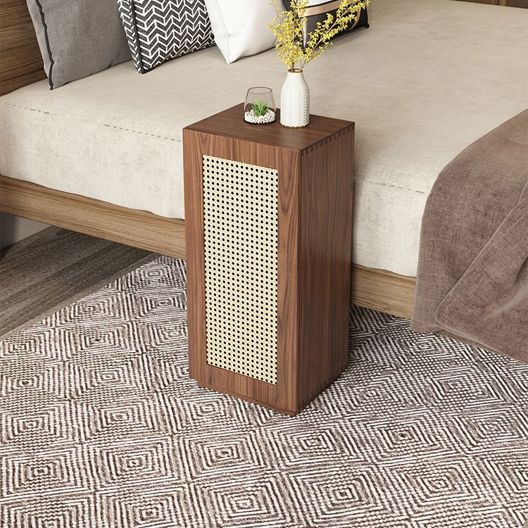 Massive Holz am Nachtkabine Kiefernkiefern Türen mit modernen Nachttisch enthalten