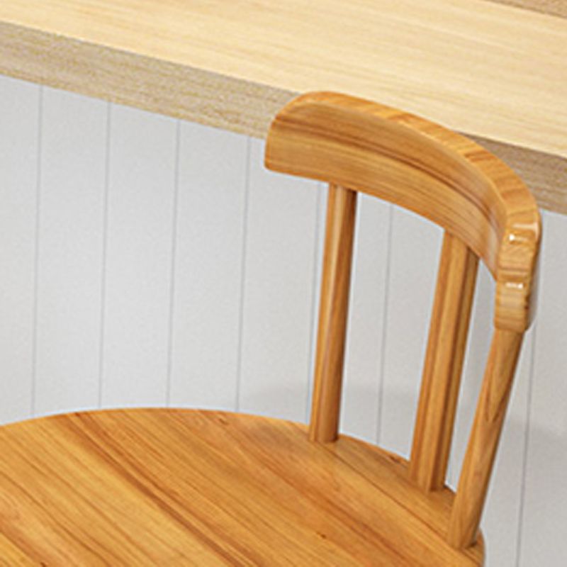 Sgabello da bar moderno a poggiapiedi in legno massiccio con corda