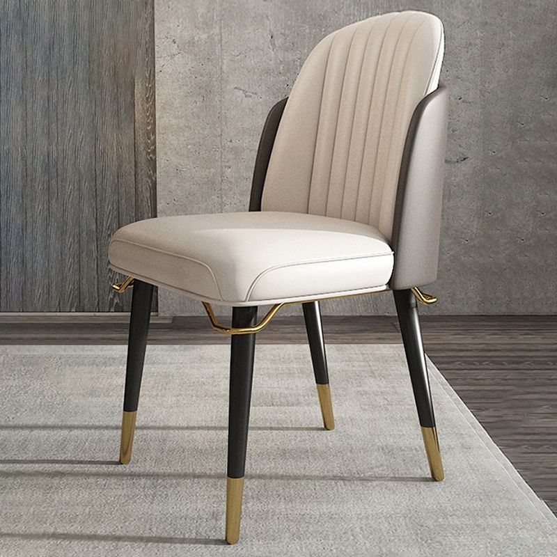 Glamstil Faux Lederstuhl Parsons Stuhl mit Holzbeinen für die Küche