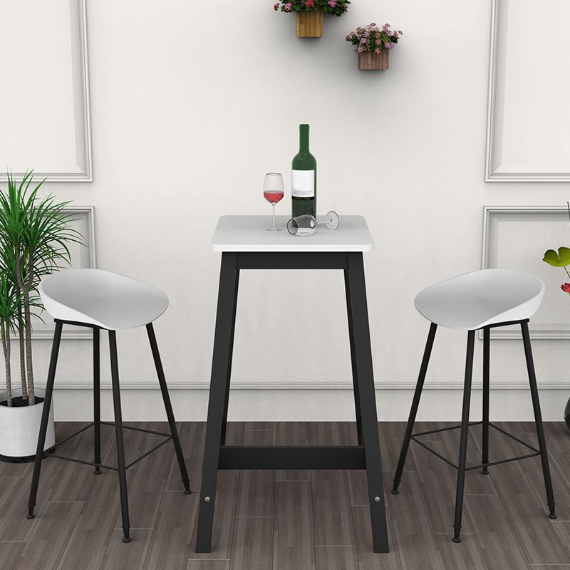 Luxurious Armless Counter High Stool Backrest Metal Bar Stool with Plastic Seat Clearhalo 'Bar Furniture' 'Bar Stools' 'bar_stools' 'furn' 'furn_bar_stools' 'Furniture' 'Kitchen & Dining Furniture' 1200x1200_11e02e55-d68c-4755-96a1-30df32fdaa9e