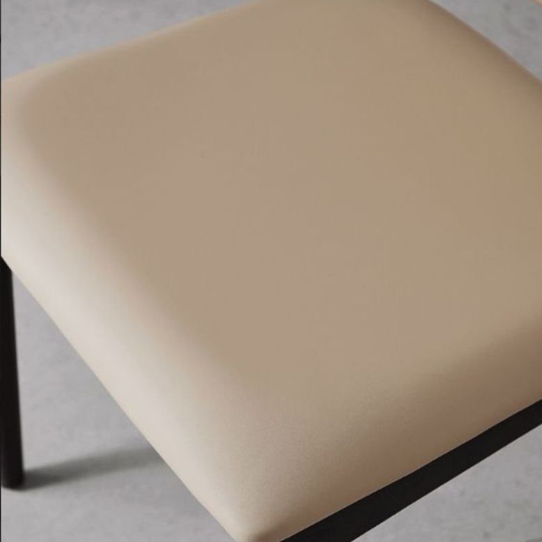 Sedia da pranzo industriale imbottita senza braccioli per la casa con schienale aperto