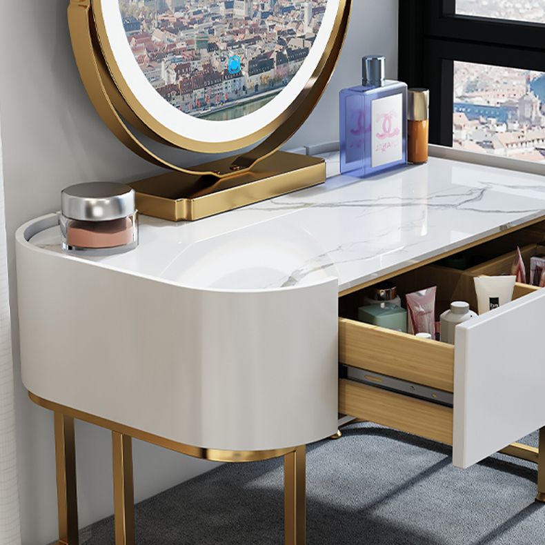 Coiffeur de vanité glamour en verre