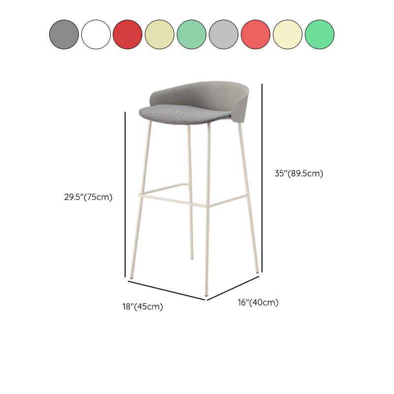 ホワイトメタルベースのあるコンテンポラリーバケツローバックアームレスバースツール