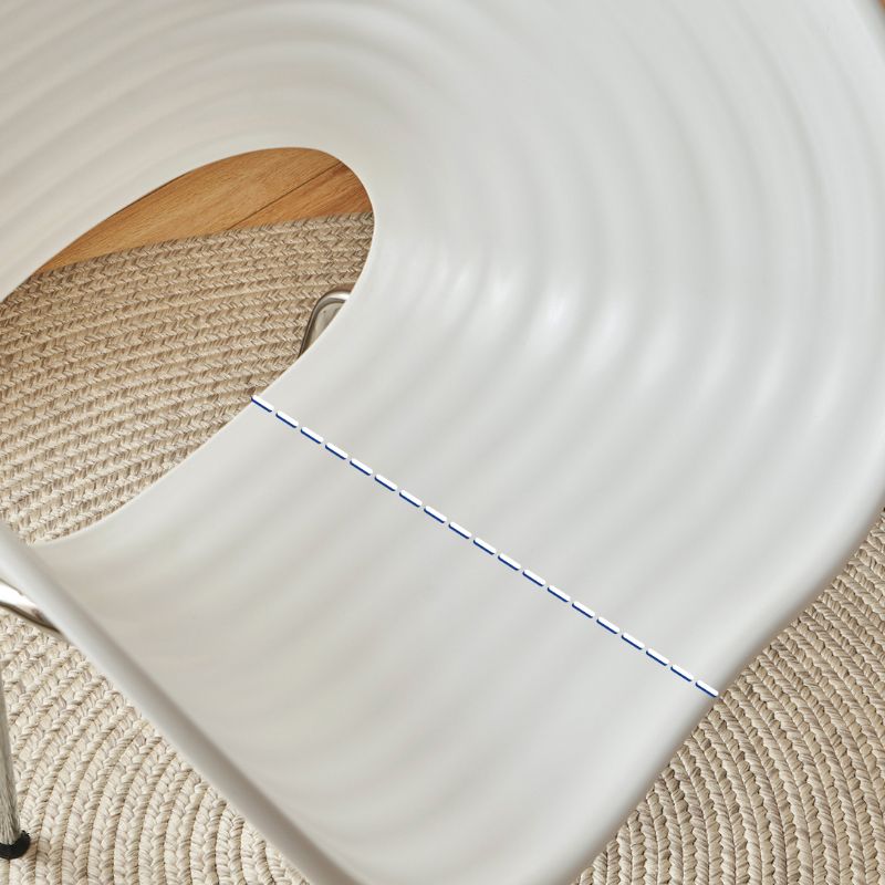 Silla de comedor interior con base metálica de plástico industrial para el hogar